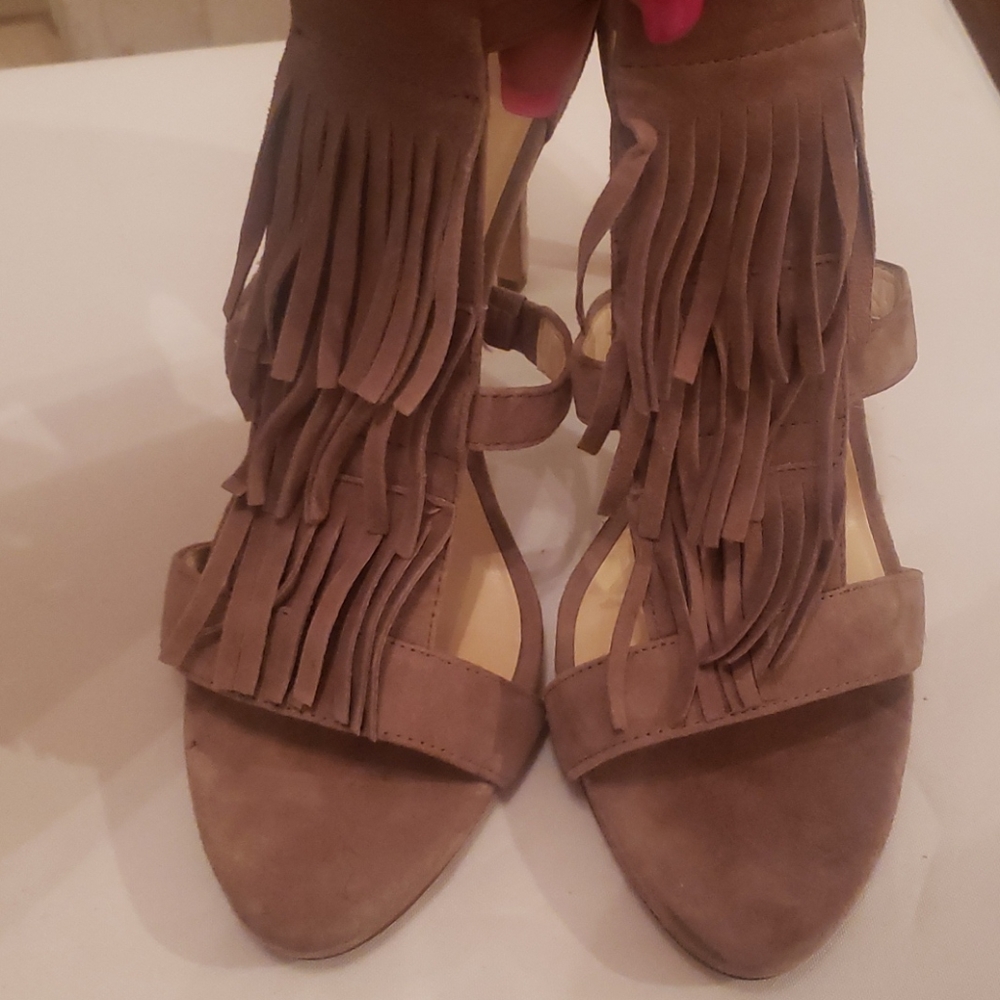 Ladies shoes